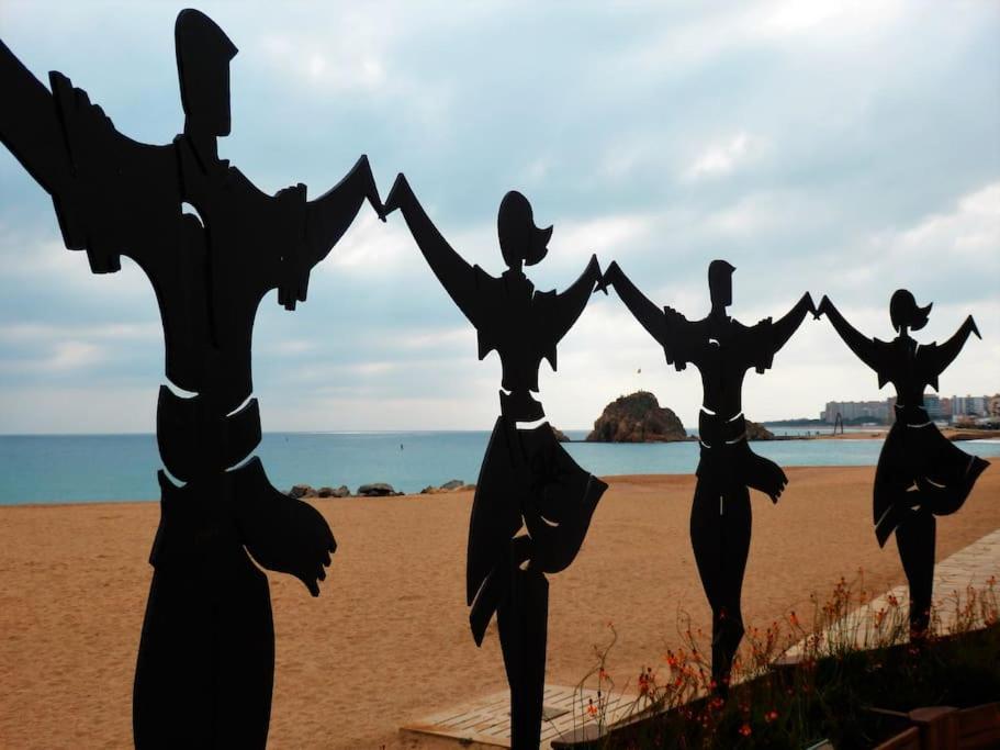 Apartamento Blanes Playa Exterior photo
